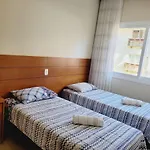 Casa de Pedra Apartamento 103 esmeralda - Próximo ao Super Carros